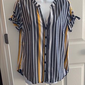 Ny&co bow sleeve top